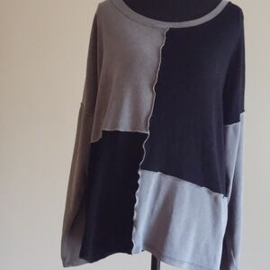 Stylish Women's Color Block Top
